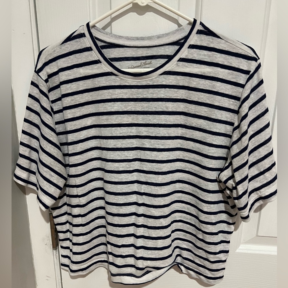 Cropped Striped Short Sleeve Shirt- Linen Blend- Universal Thread- Size Large